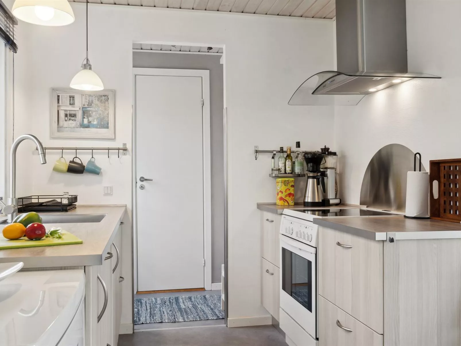 "Holmwith" - 200m from the sea-Inside