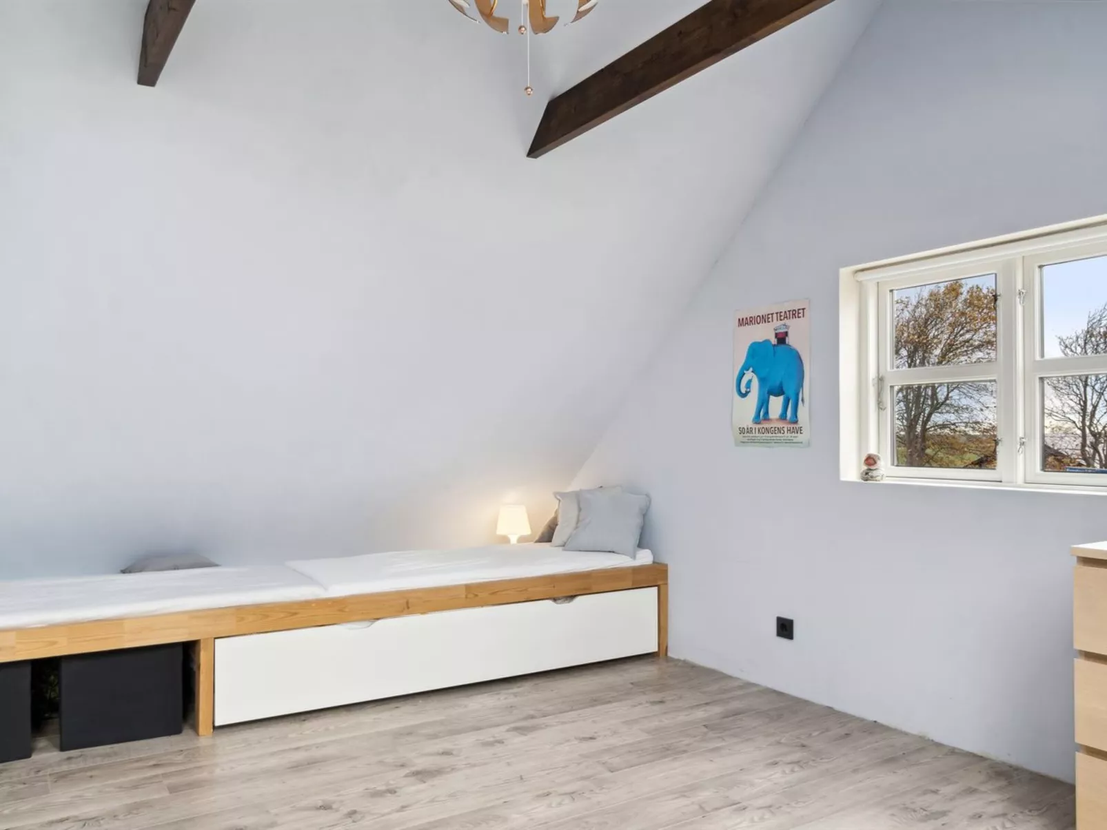 "Hughlek" - 1.5km from the sea-Inside