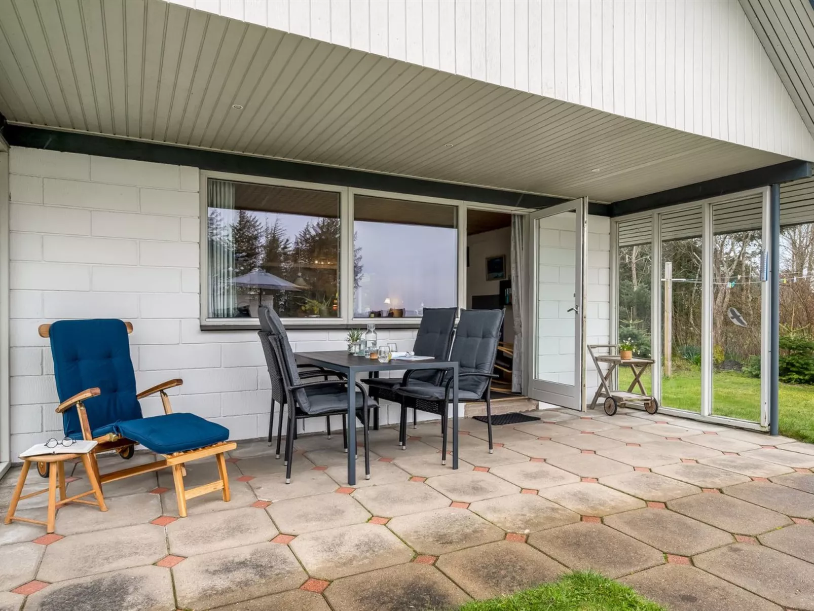 "Moreen" - 200m to the fjord-Dehors