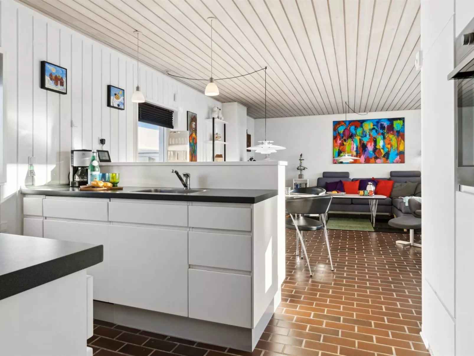 "Leny" - 900m from the sea-Inside