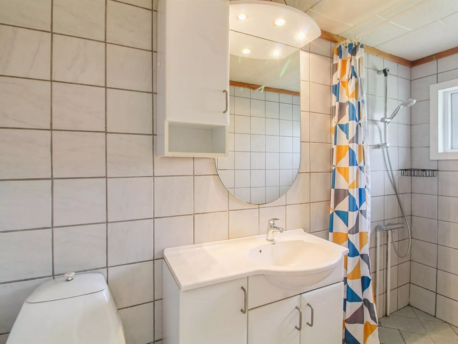 "Ylvi" - 2.8km from the sea-Dedans