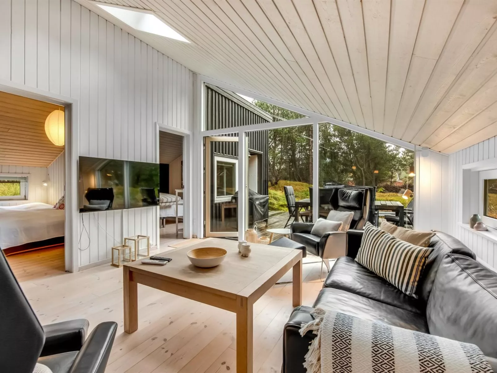 "Emila" - 2.2km from the sea-Drinnen