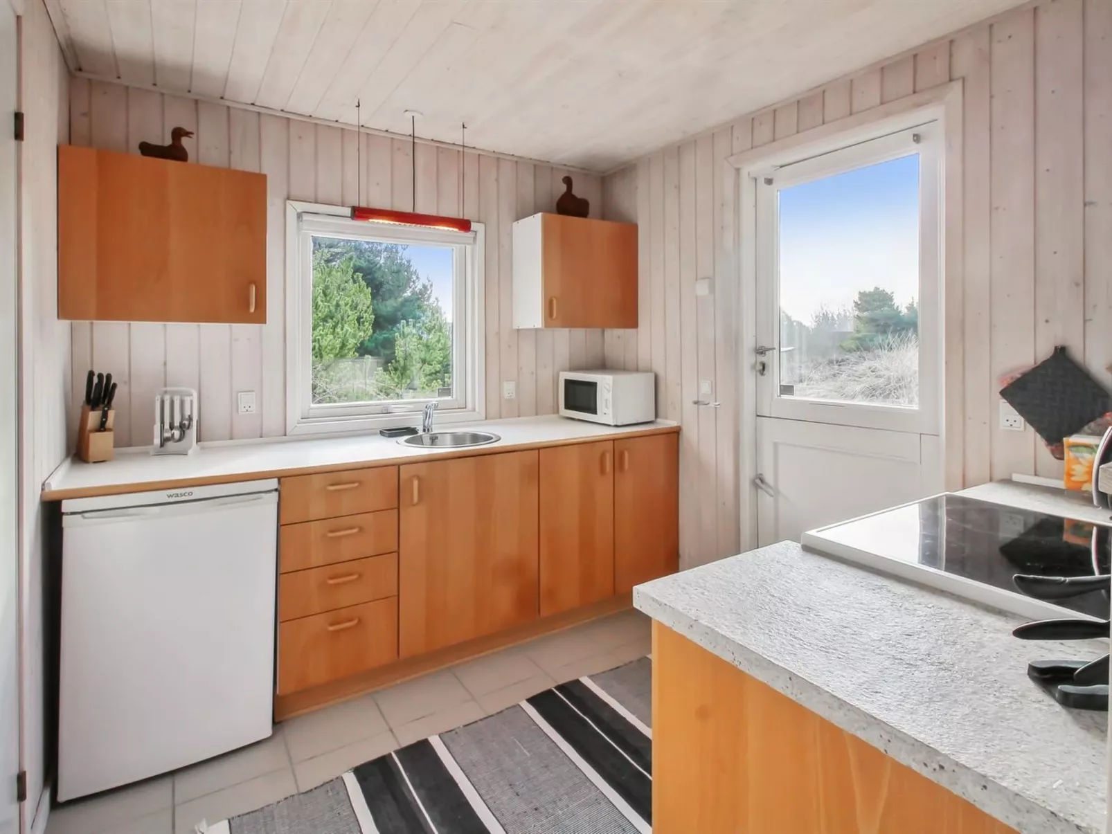 "Jakko" - 2.6km from the sea-Inside