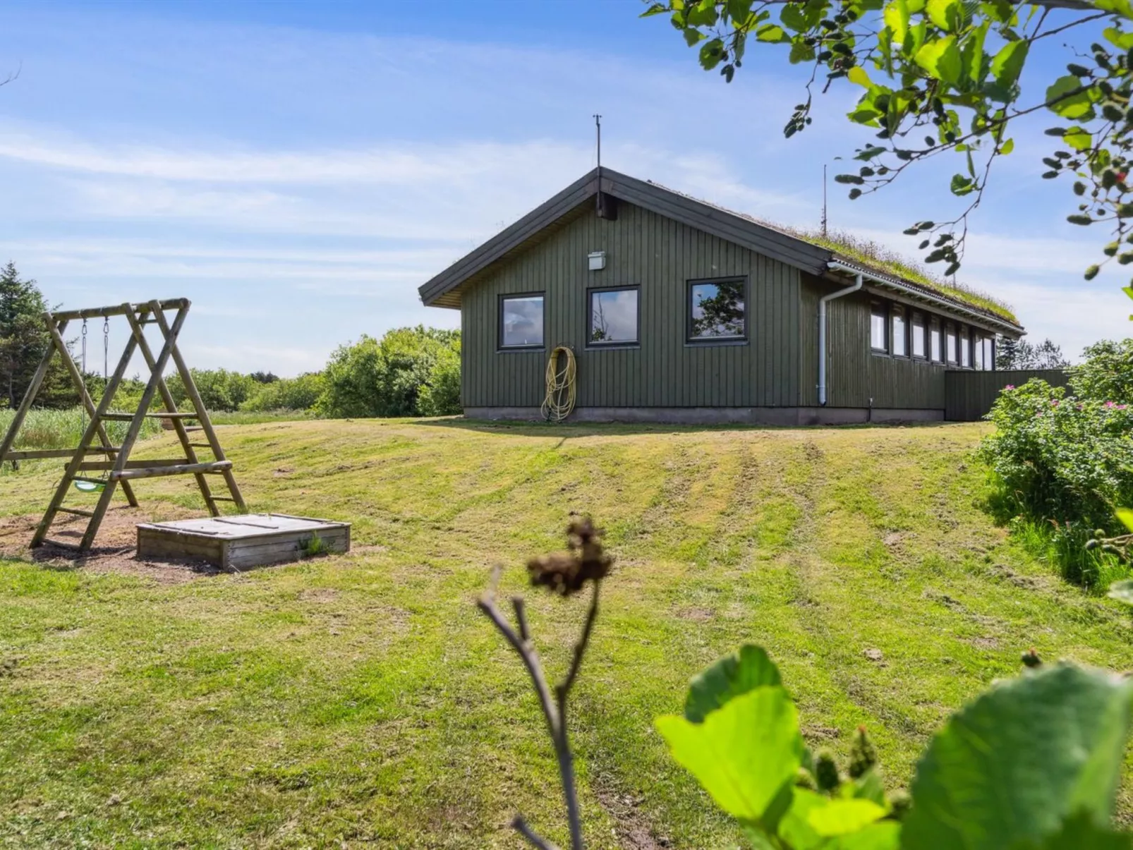 "Hunlef" - 1.7km from the sea-Outside