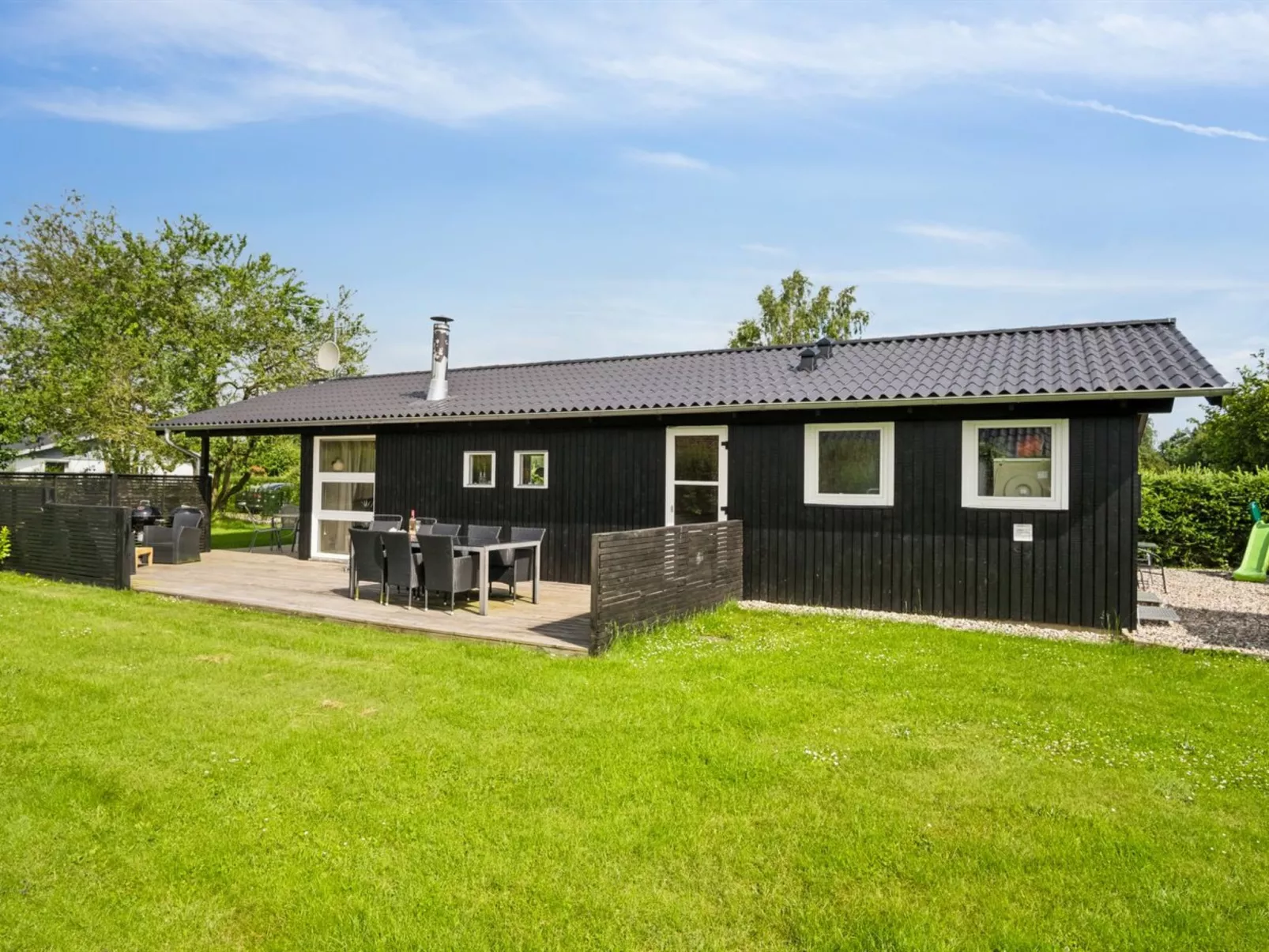 "Volmer" - 700m from the sea-Outside