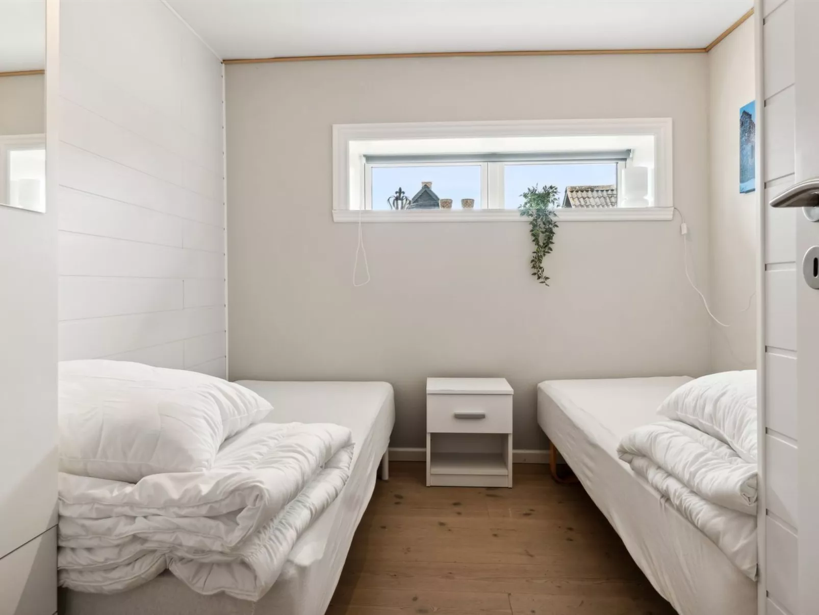 "Fridgerd" - 4.8km from the sea-Dedans