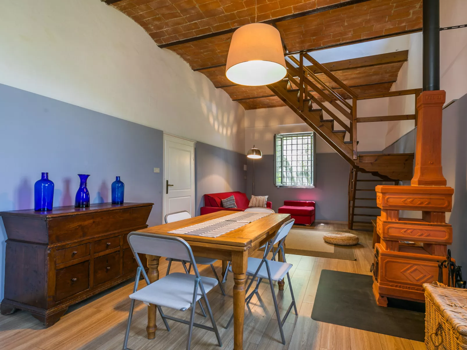 Legno-Inside