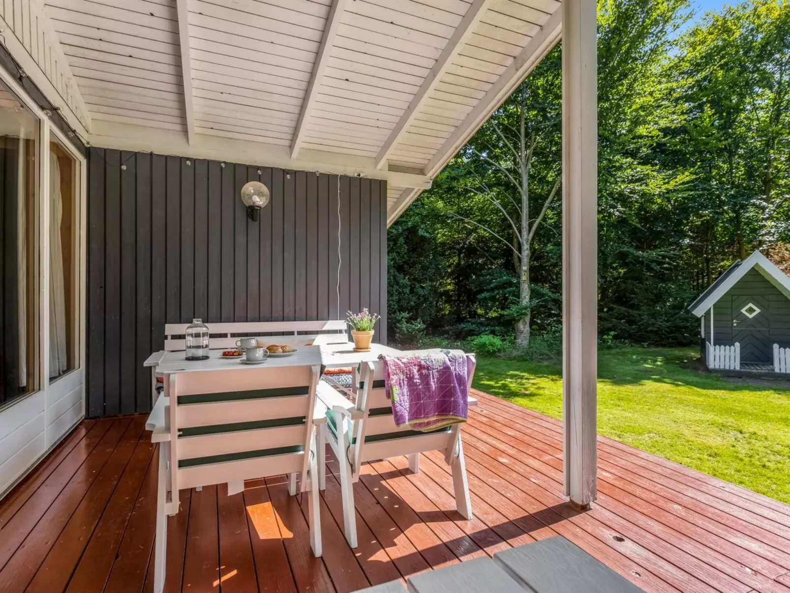 "Sofja" - 175m to the fjord-Outside