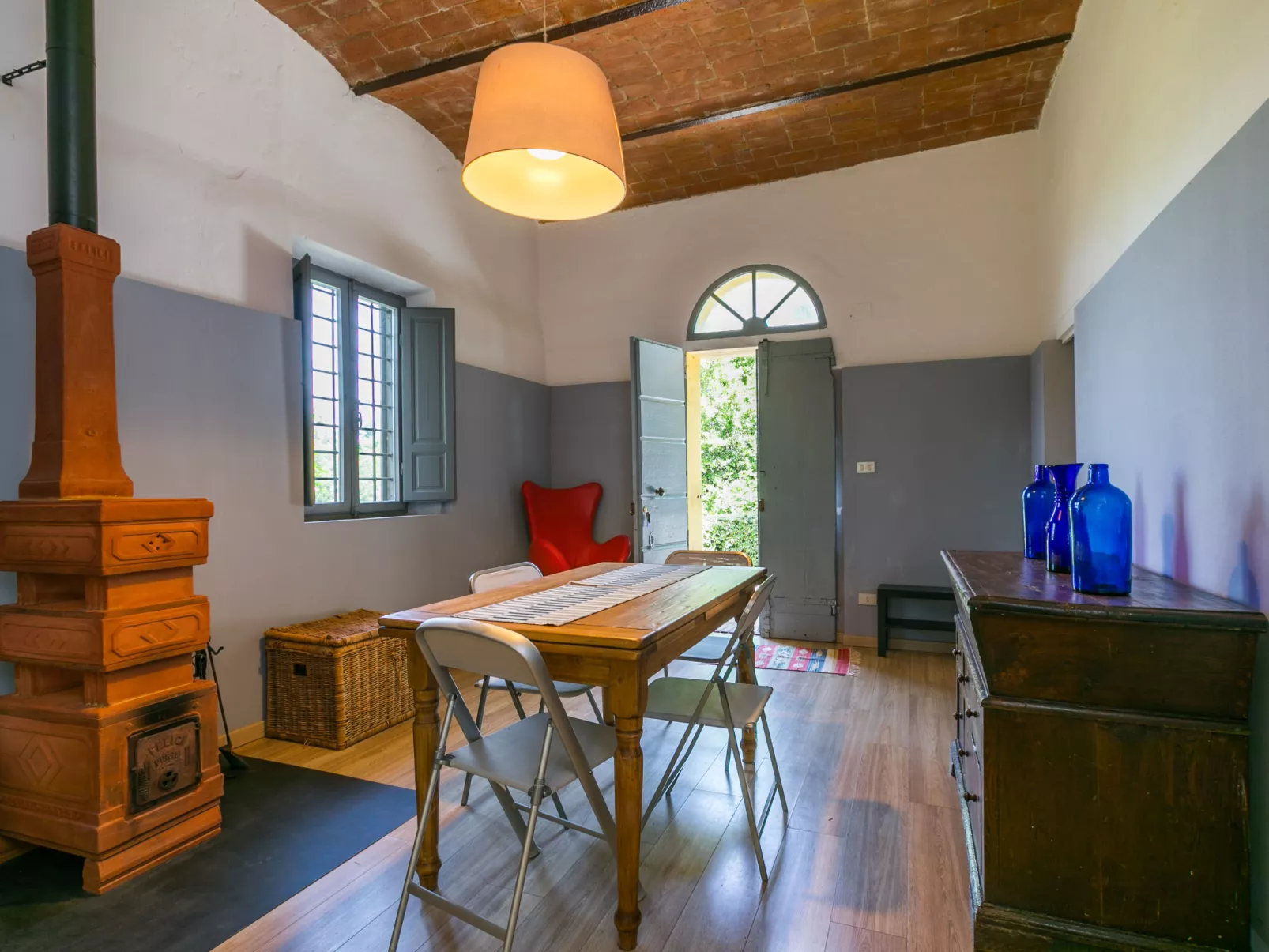 Legno-Inside