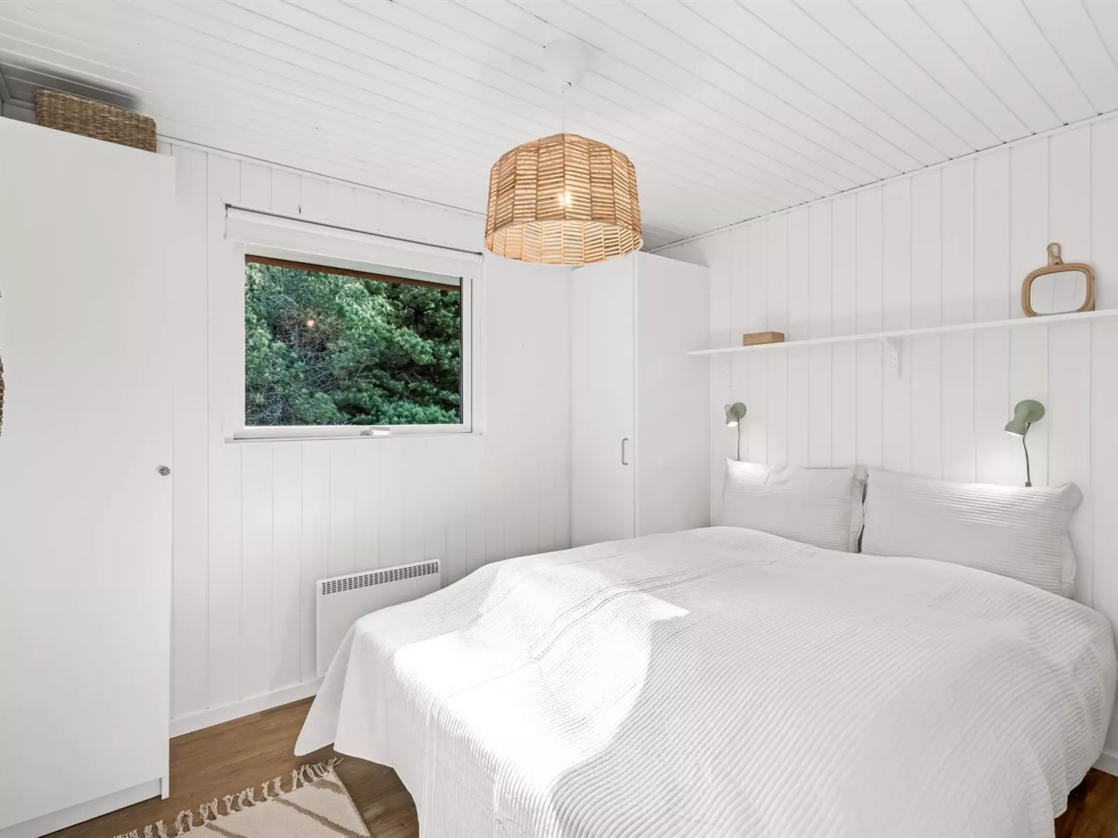 "Yngvy" - 1.3km from the sea-Inside