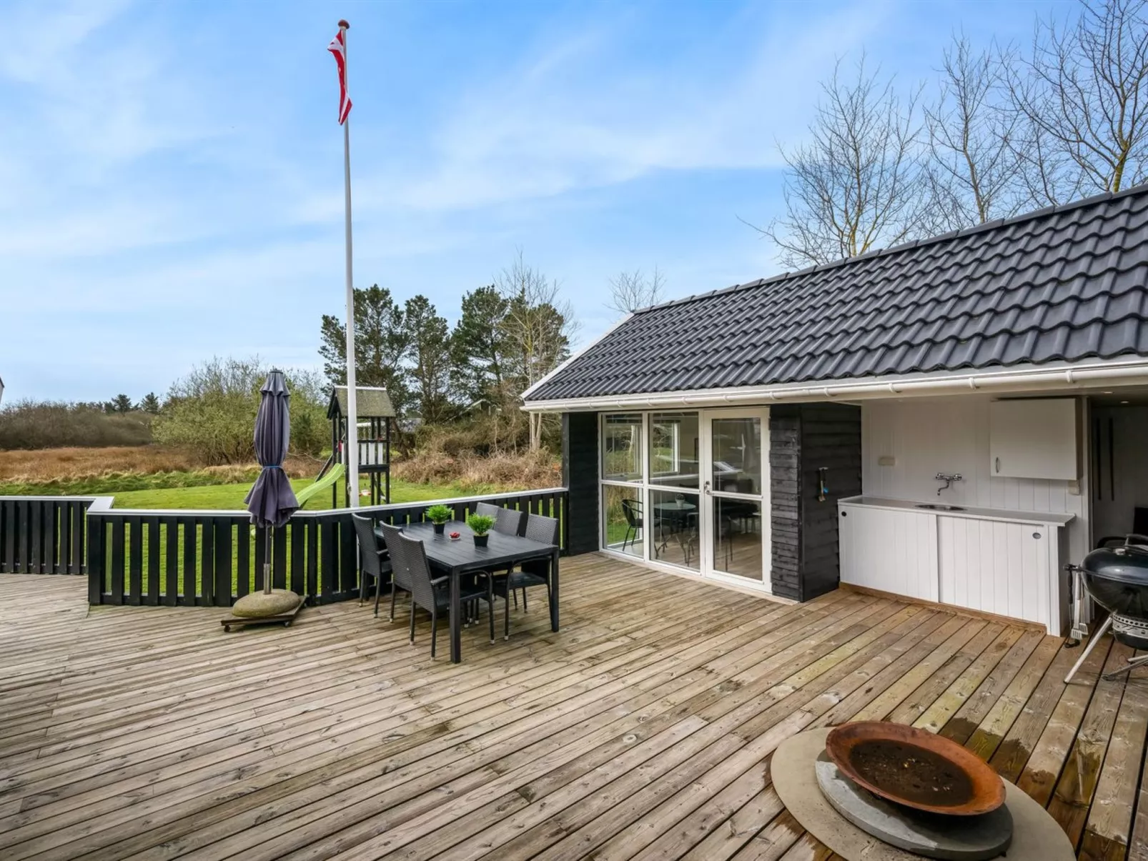 "Emilia" - 1.8km from the sea-Outside