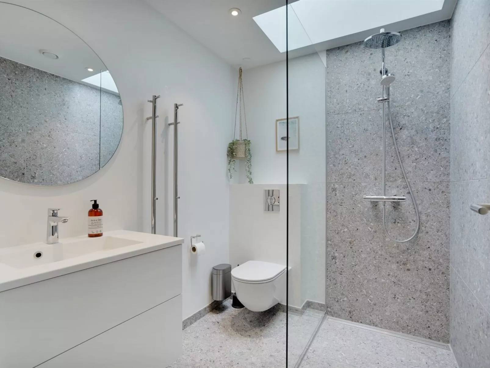 "Toyah" - 400m from the sea-Inside