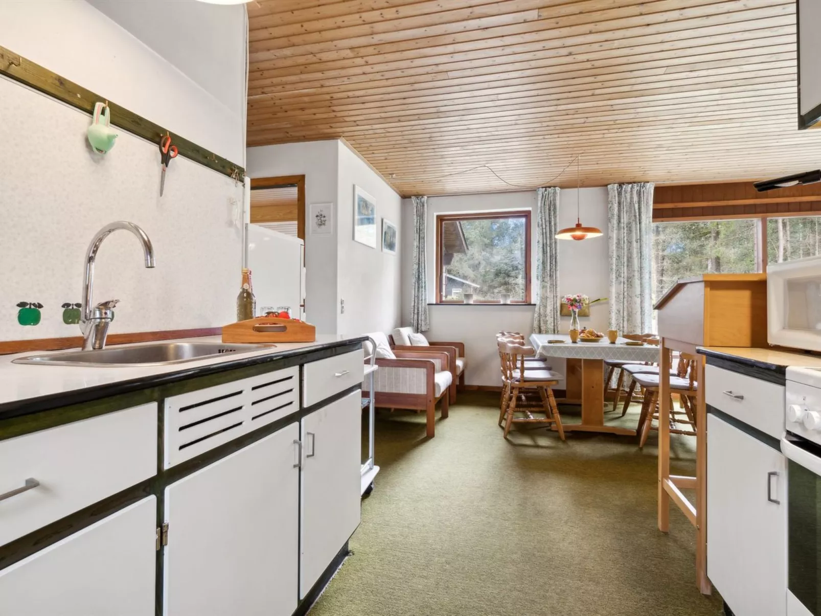 "Awa" - 800m from the sea-Inside