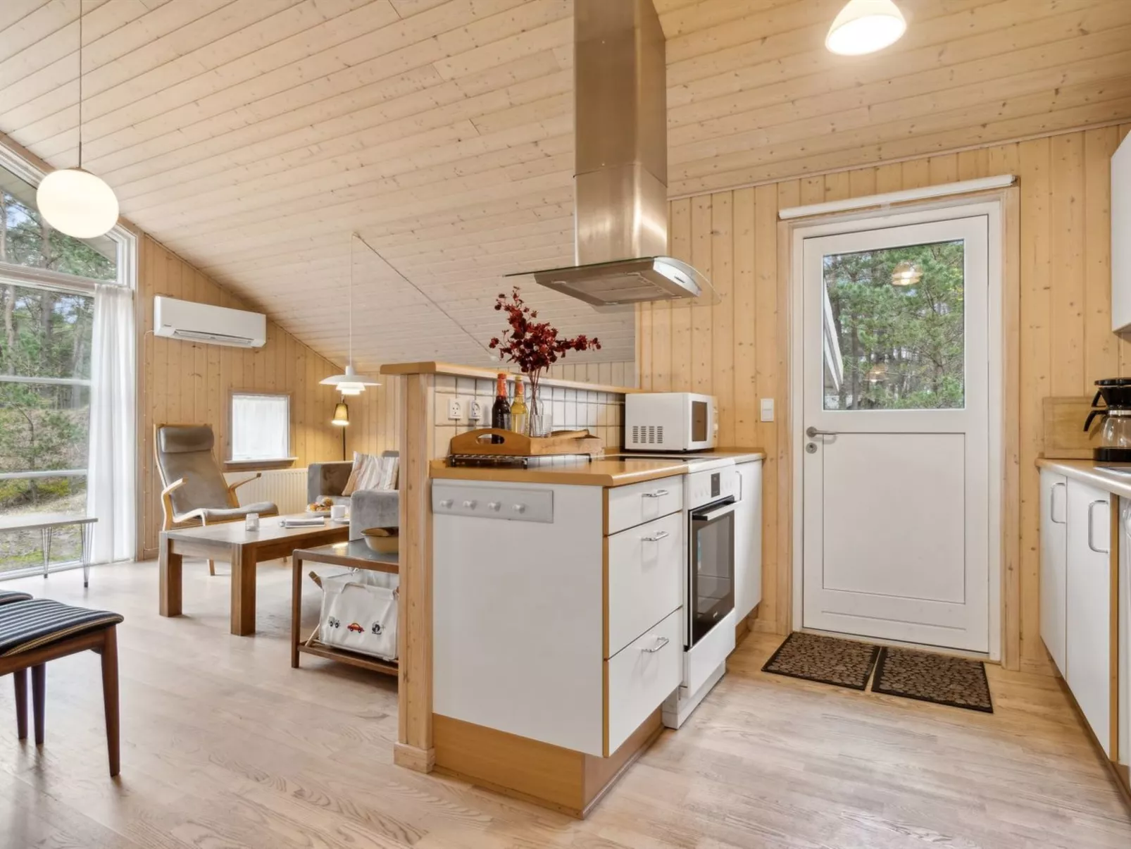 "Ava" - 850m from the sea-Inside