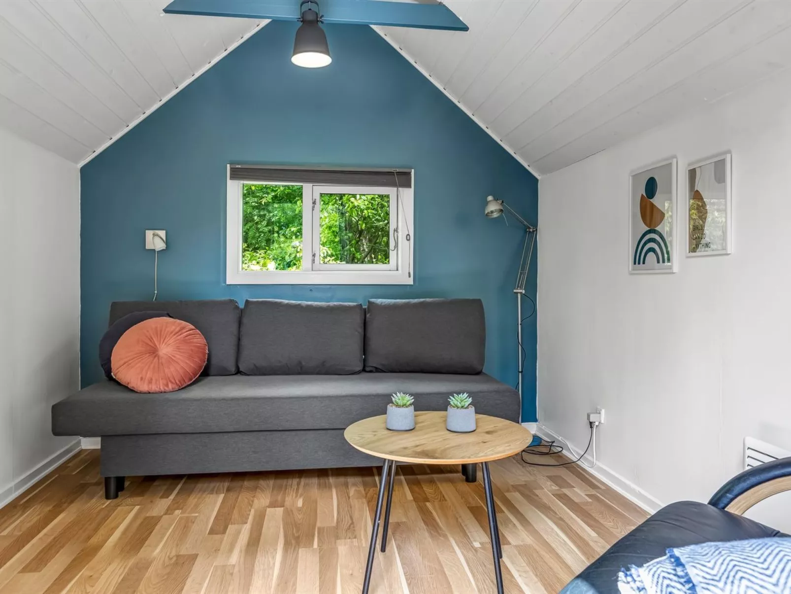 "Jette" - 30km from the sea-Inside