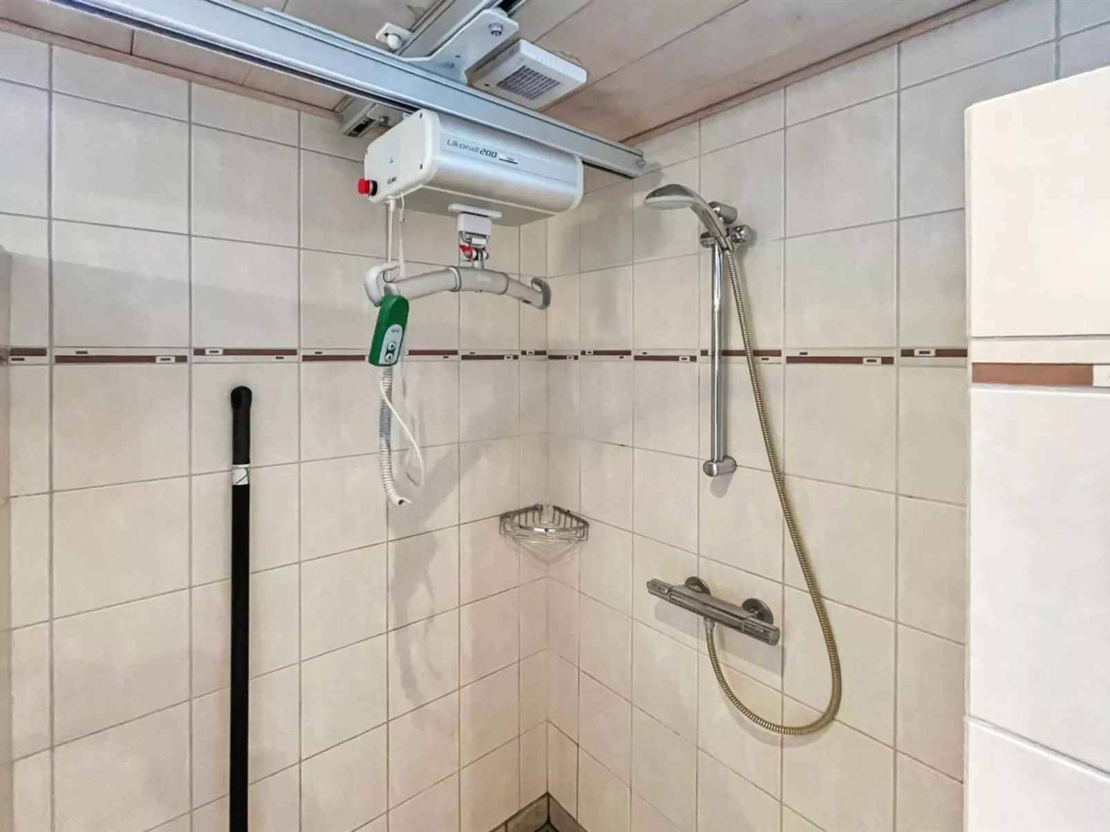 "Hjalmar" - 400m from the sea-Drinnen