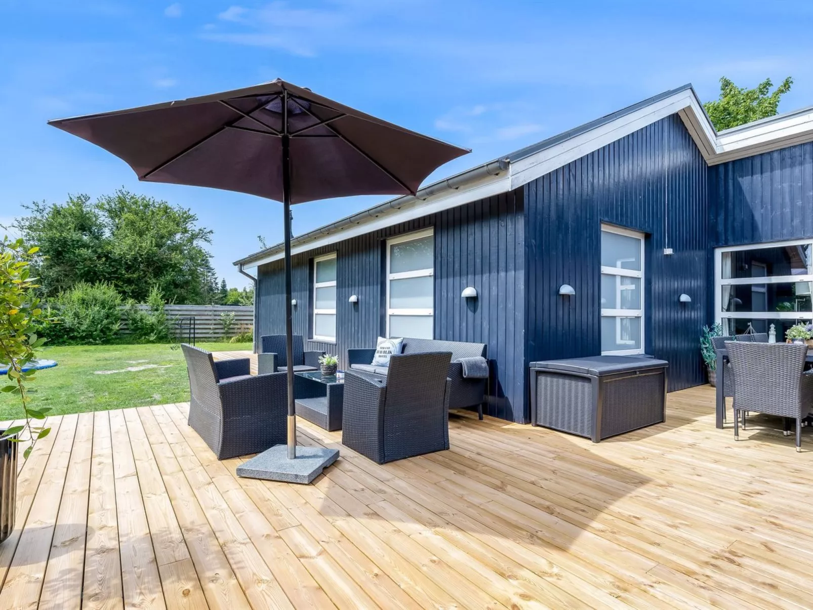 "Binta" - 800m from the sea-Draußen