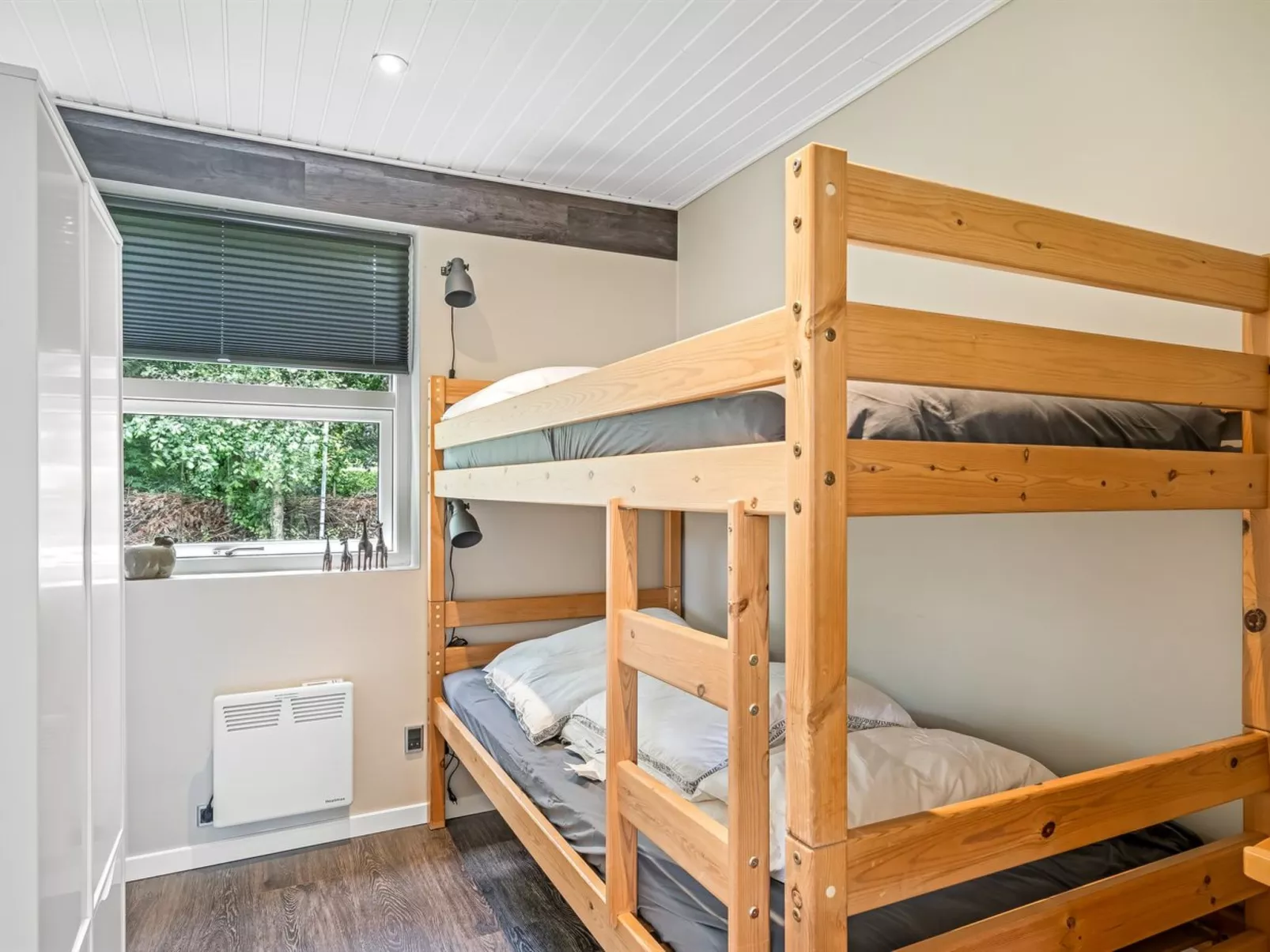 "Skip" - 300m to the fjord-Dedans