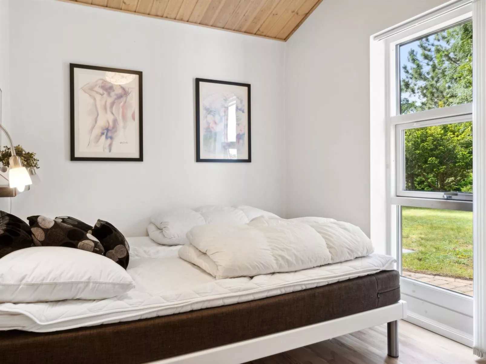 "Romil" - 2.1km from the sea-Inside