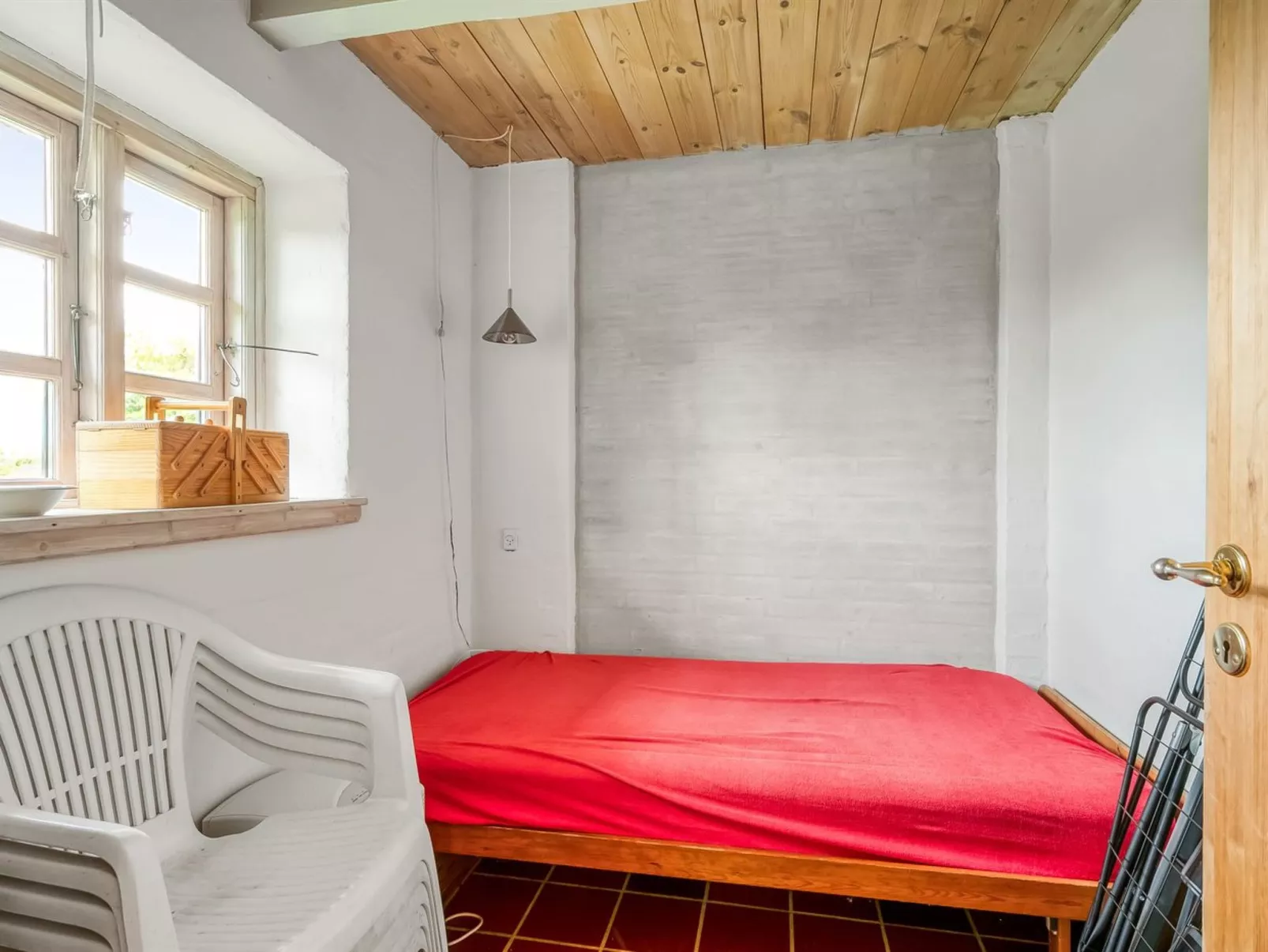 "Claus" - 1.5km to the fjord-Inside