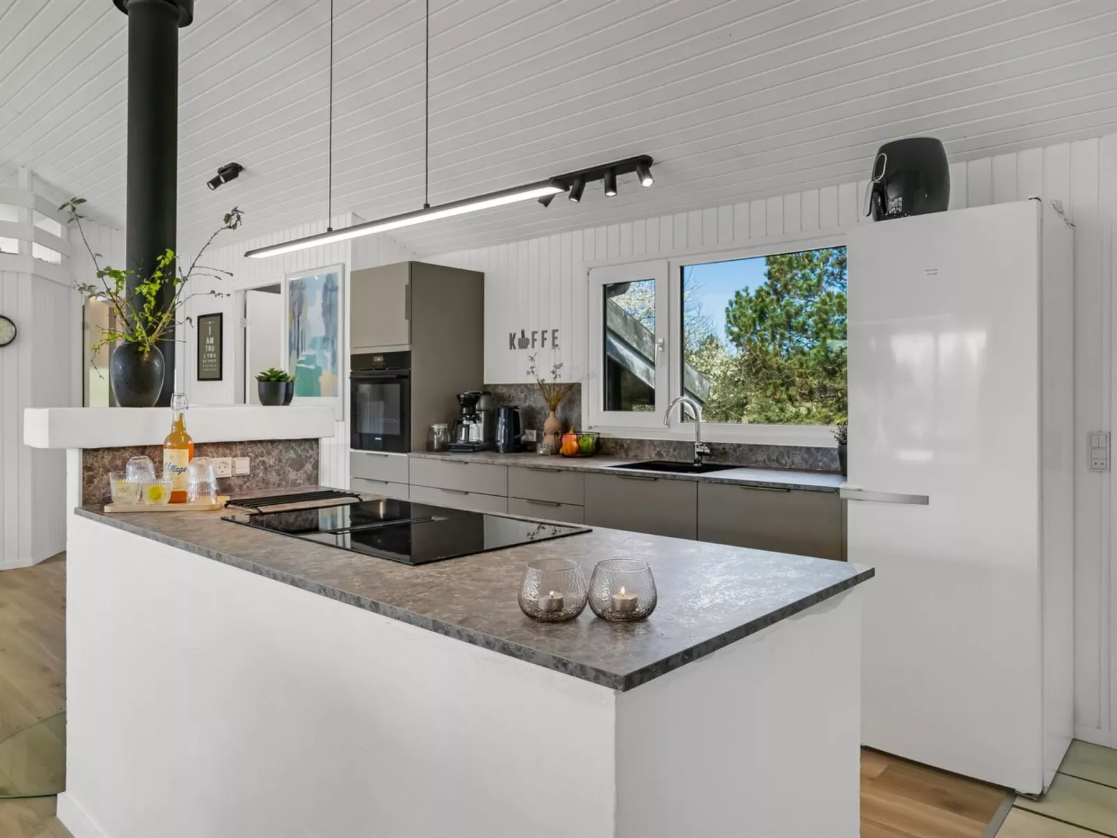 "Annlisa" - 1km from the sea-Inside