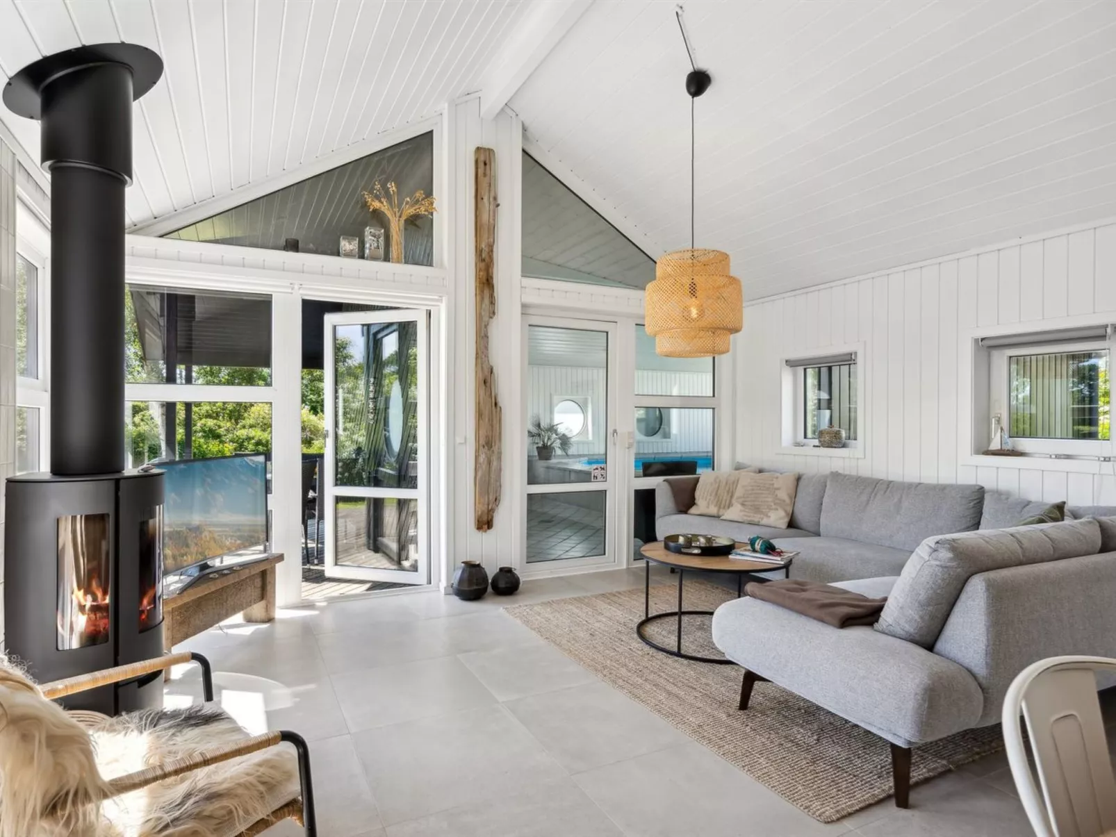 "Hermund" - 100m from the sea-Inside