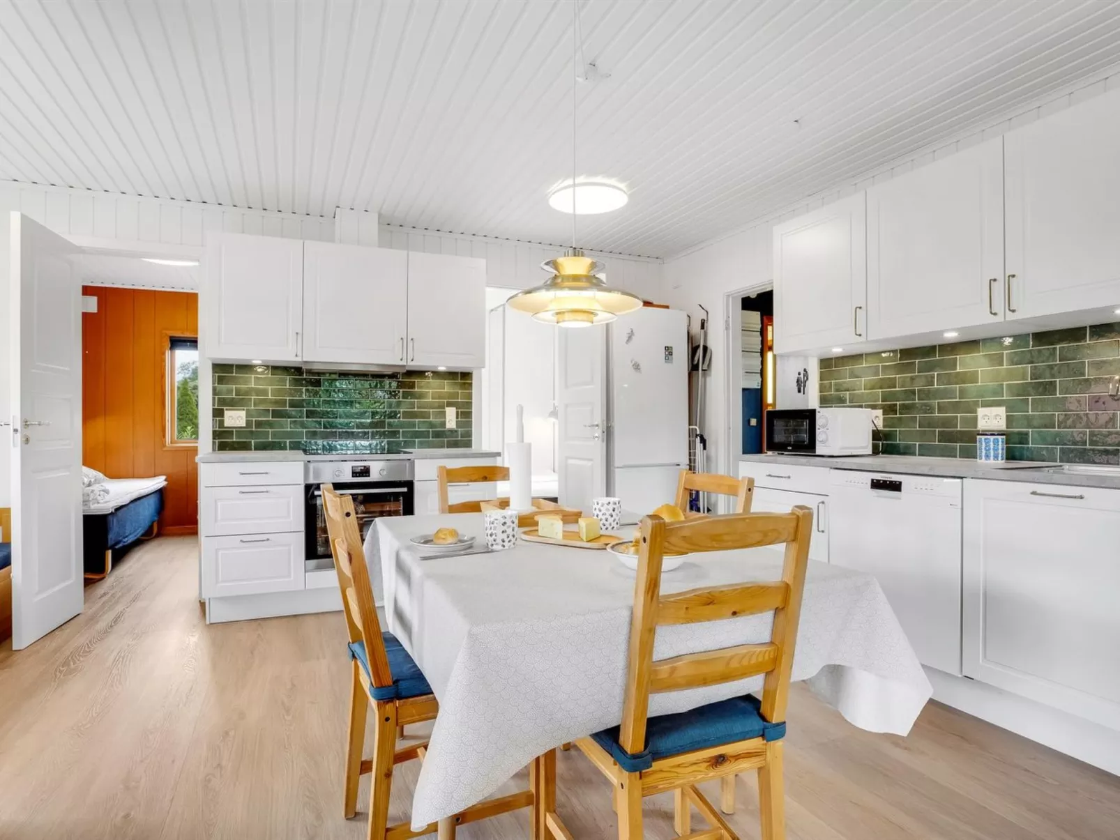 "Fulk" - 150m from the sea-Drinnen