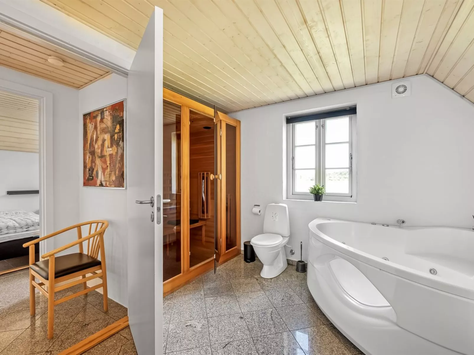 "Birette" - 1.2km from the sea-Dedans