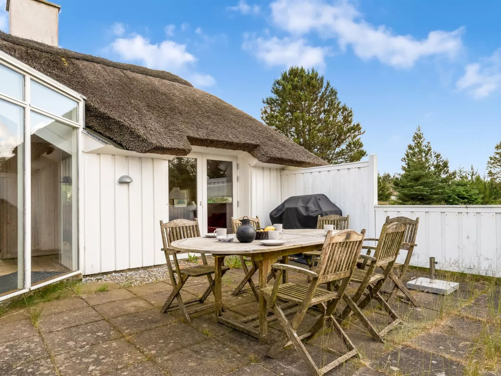 "Elenor" - 1.1km from the sea-Draußen