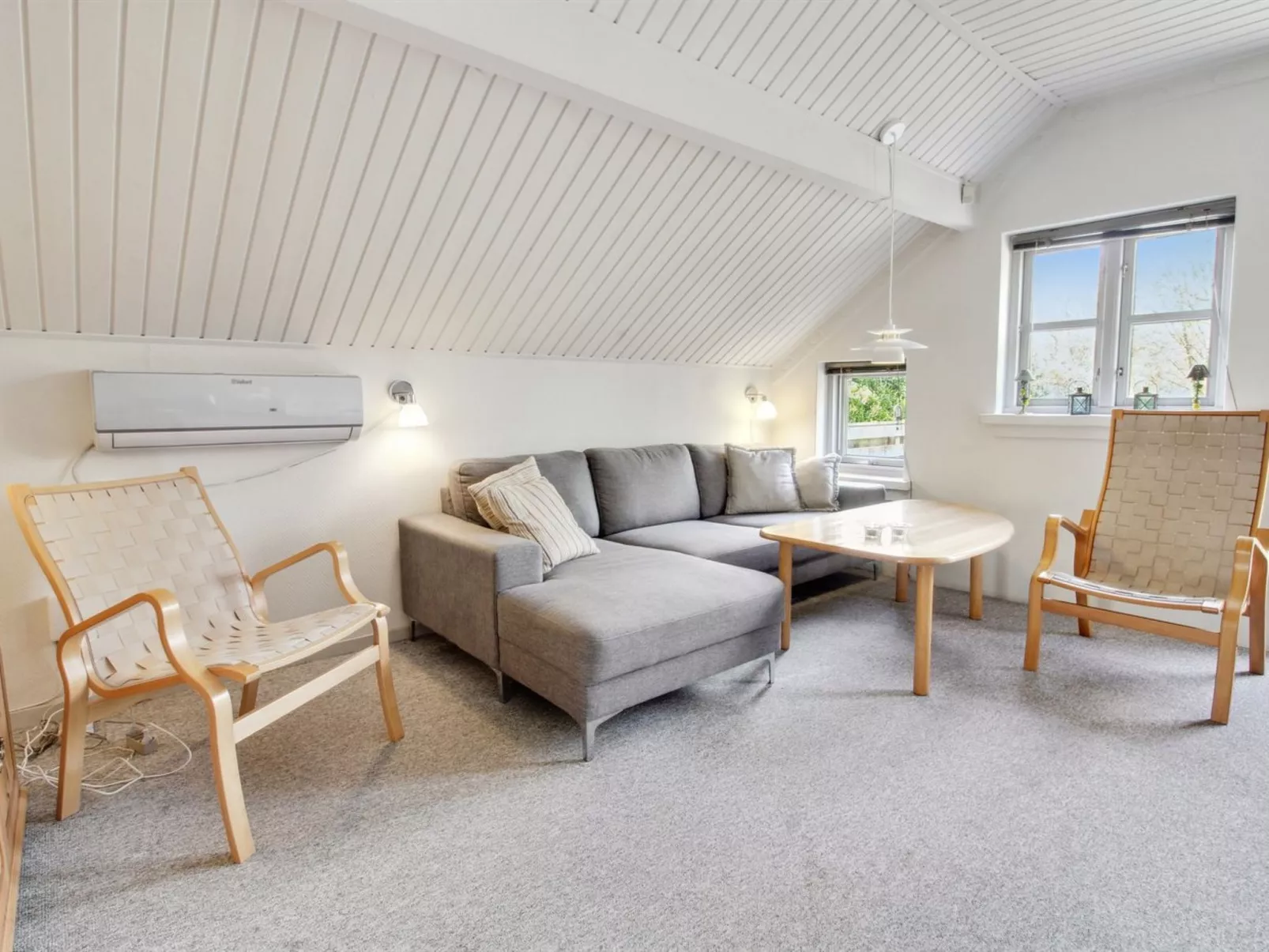 "Ofrath" - 30km from the sea-Inside