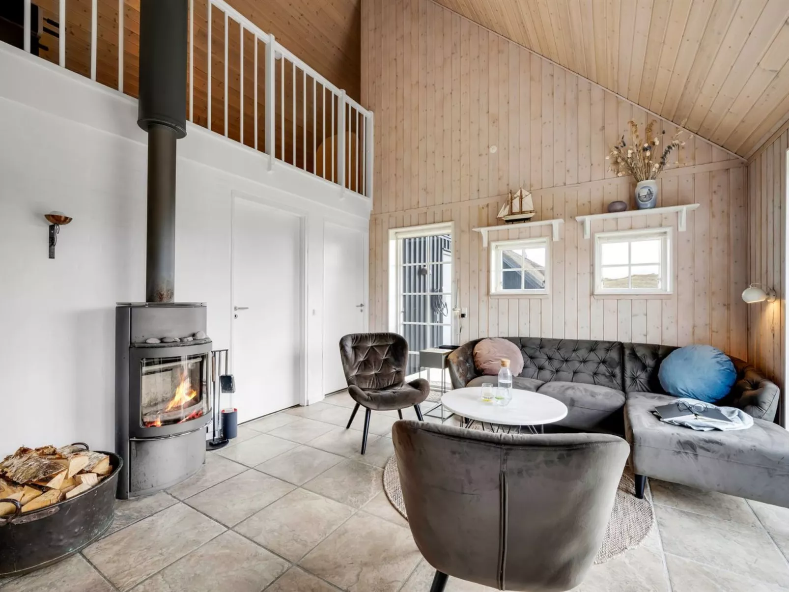 "Helmi" - 1.5km from the sea-Inside