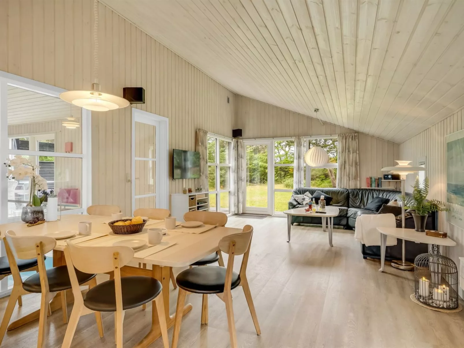 "Adrienne" - 240m from the sea-Dedans