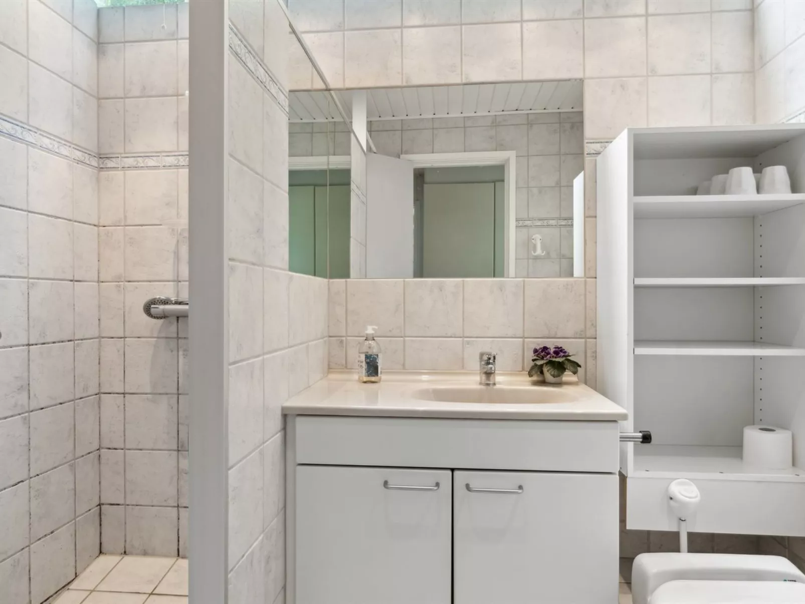 "Gail" - 200m from the sea-Drinnen