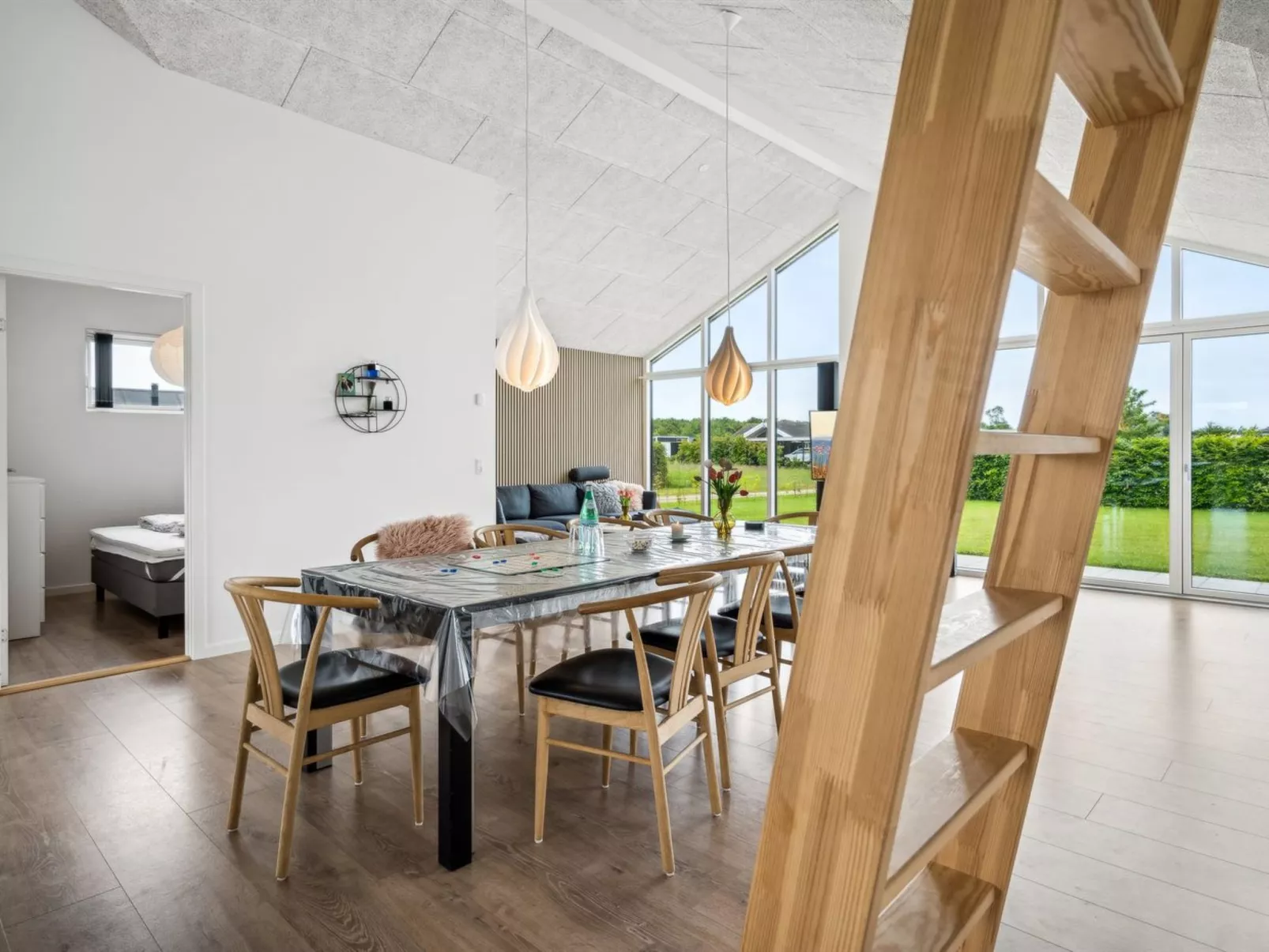 "Danika" - 650m from the sea-Drinnen