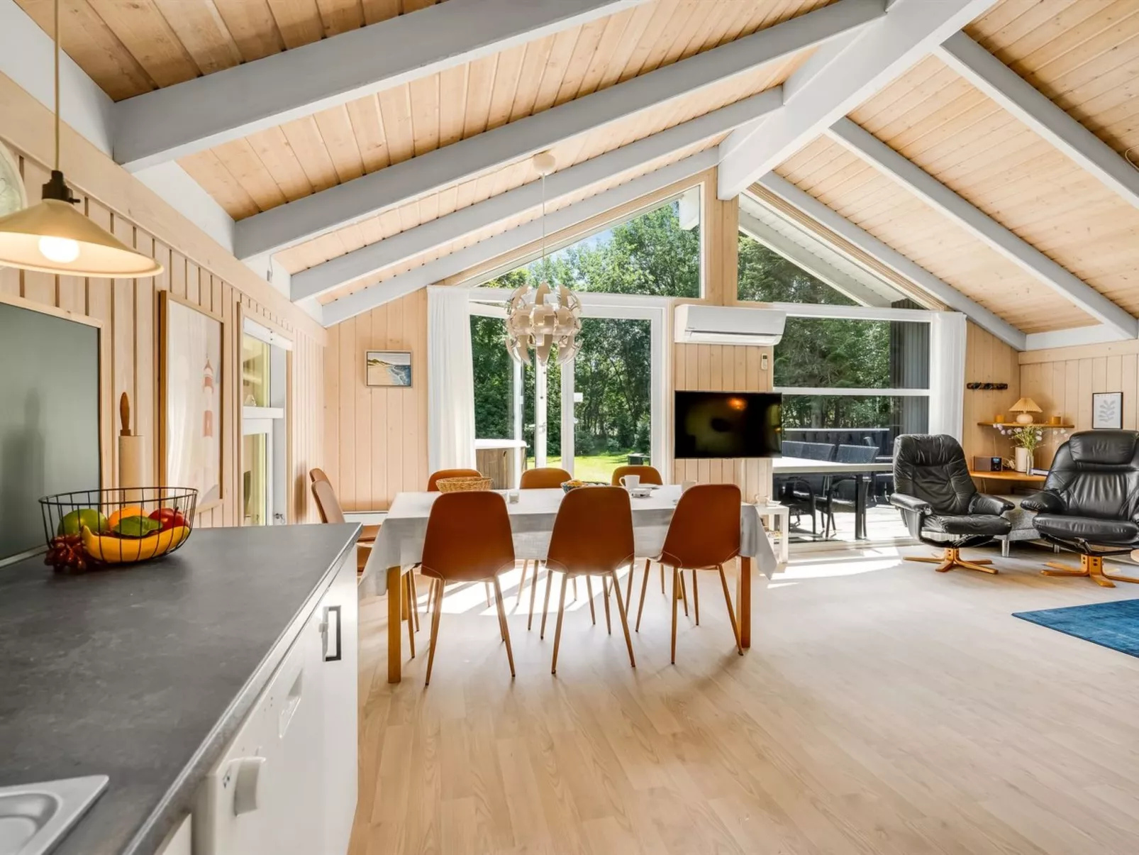 "Amundi" - 500m from the sea-Inside