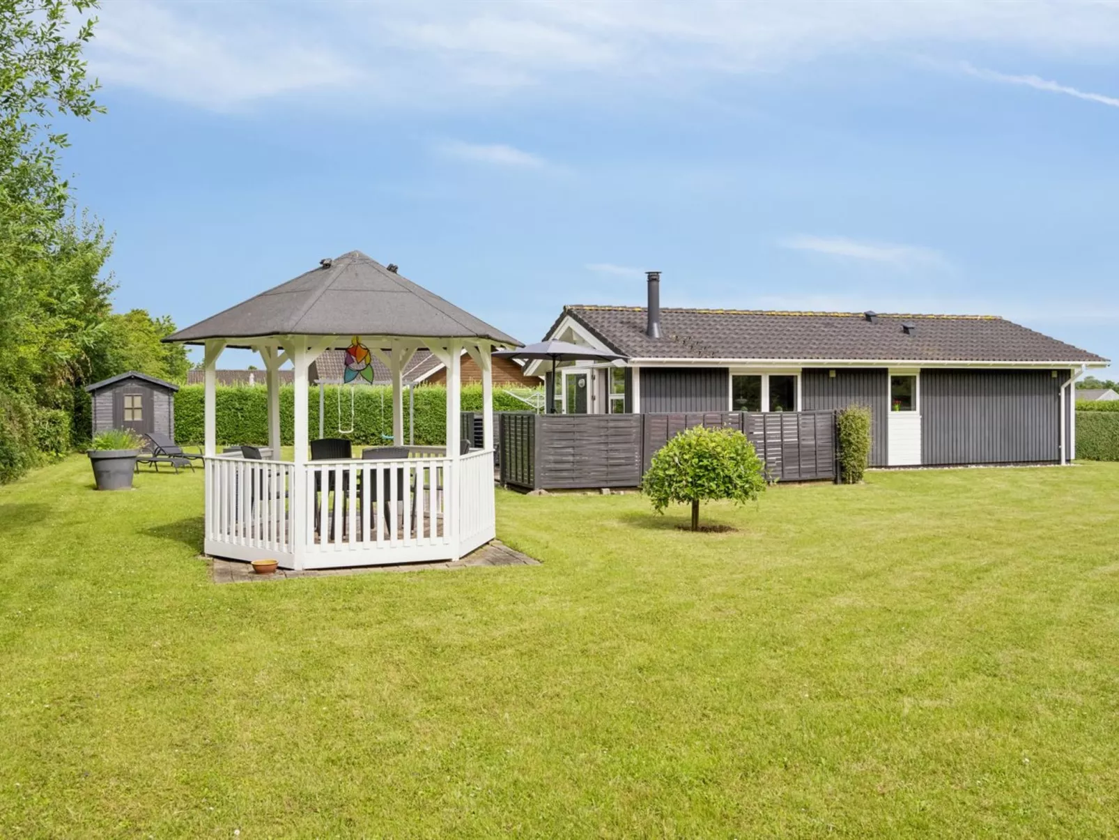 "Tayana" - 700m from the sea-Outside