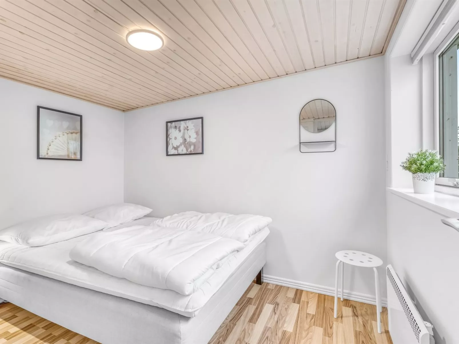 "Anneke" - 1.3km from the sea-Drinnen