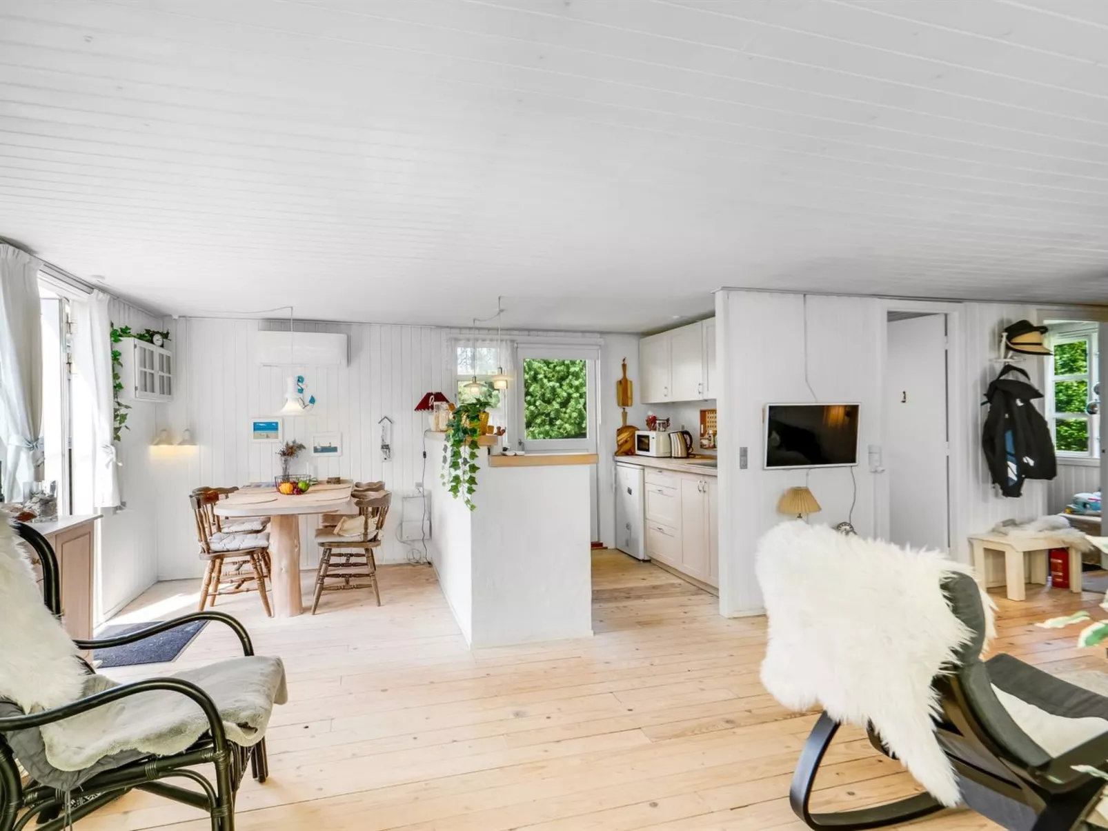 "Roque" -  from the sea-Inside