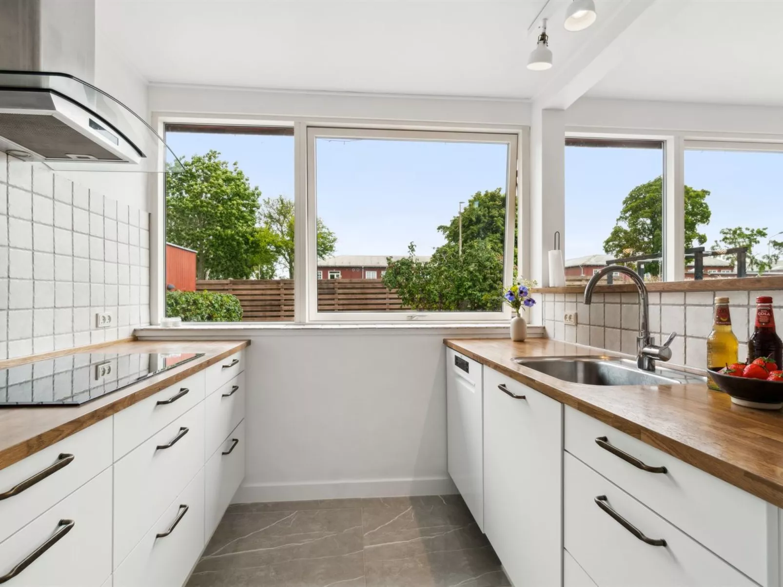 "Simon" - 1km from the sea-Drinnen