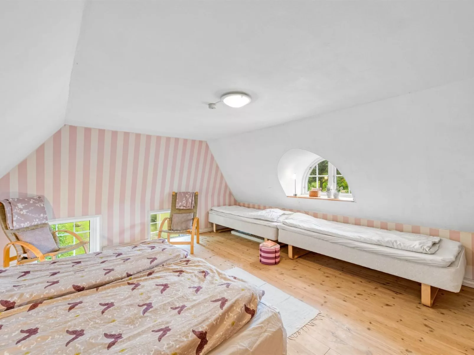 "Wiss" - 4.1km from the sea-Inside