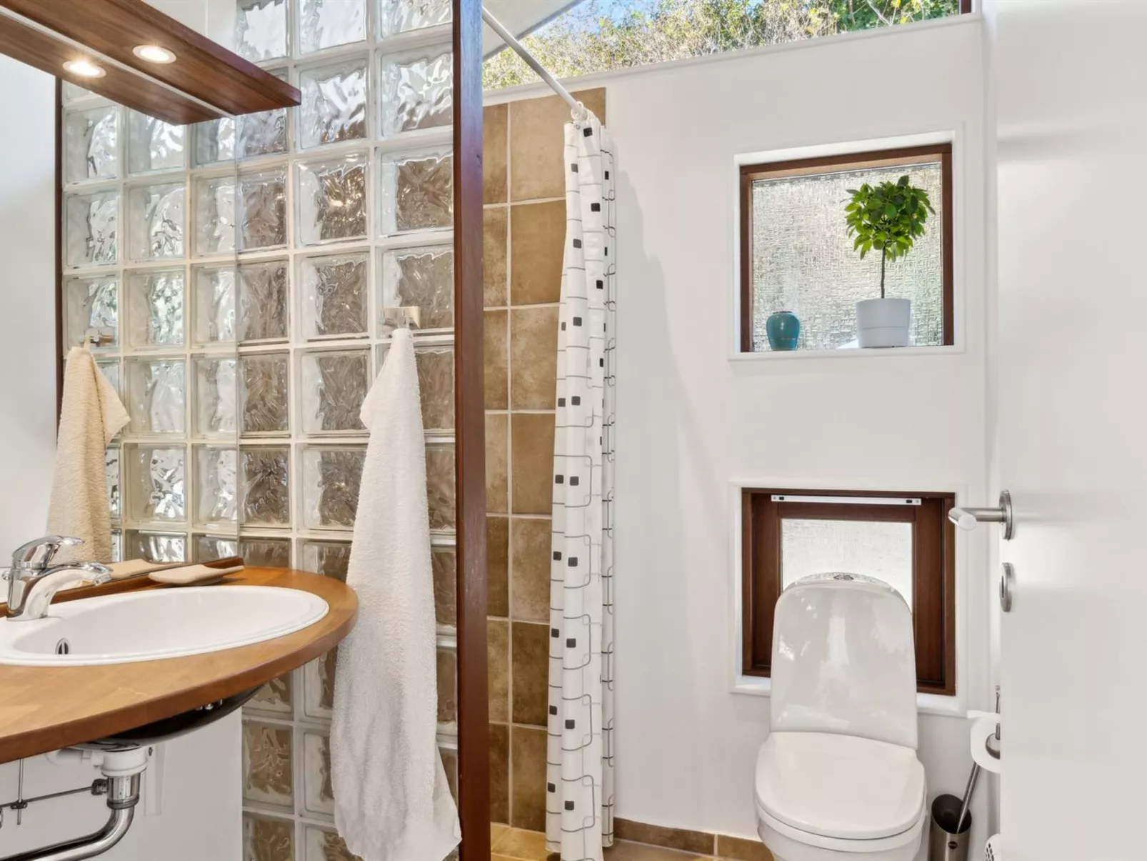 "Mariska" - 100m from the sea-Inside