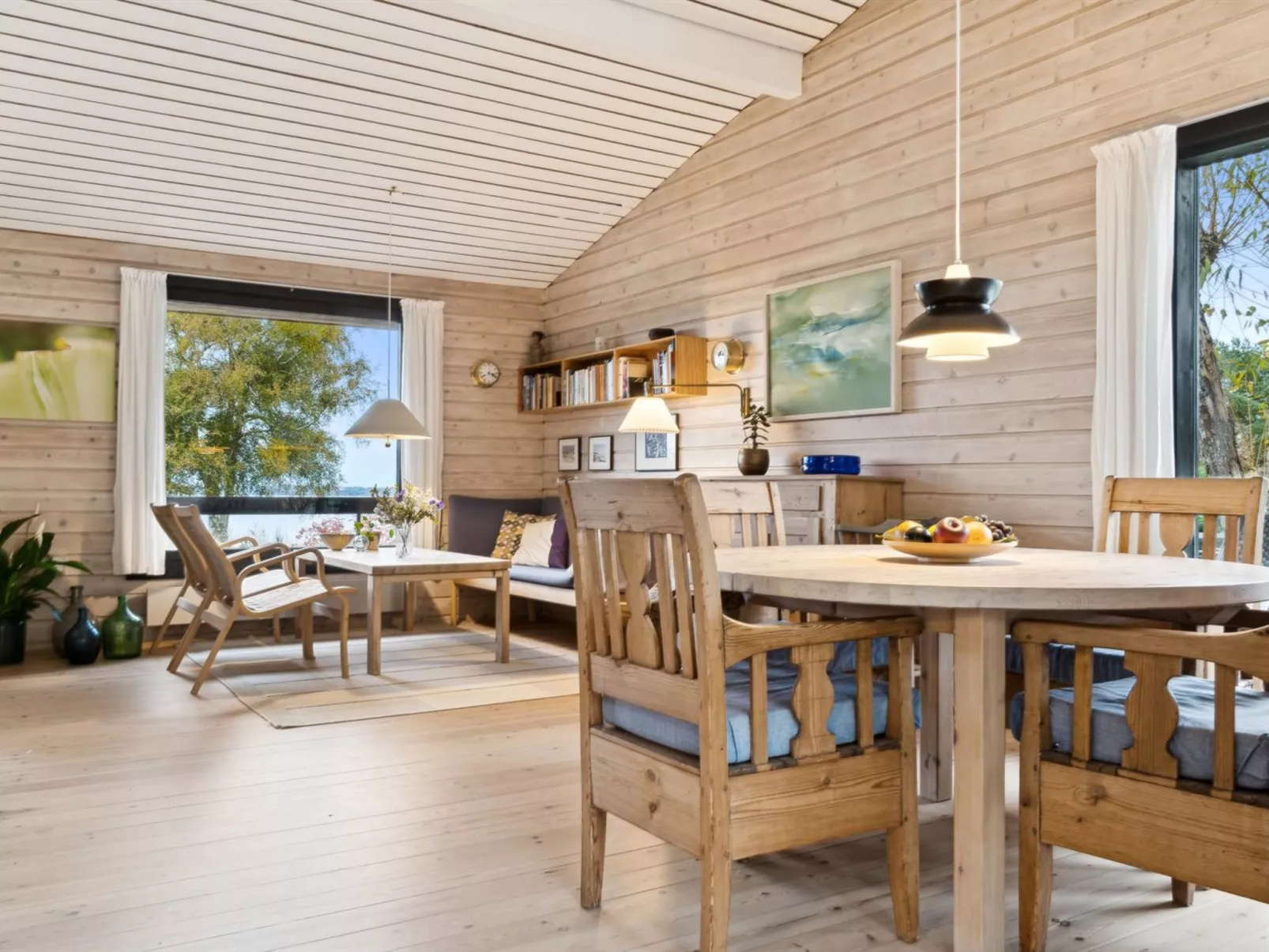 "Adelbert" - 600m to the fjord-Inside