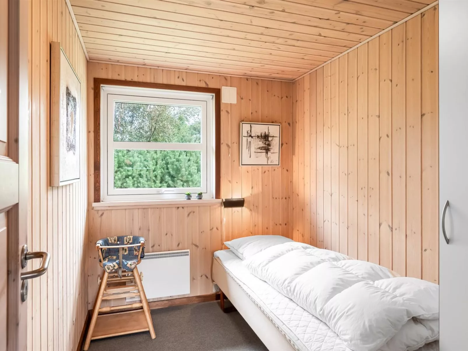 "Thorger" - 550m from the sea-Inside