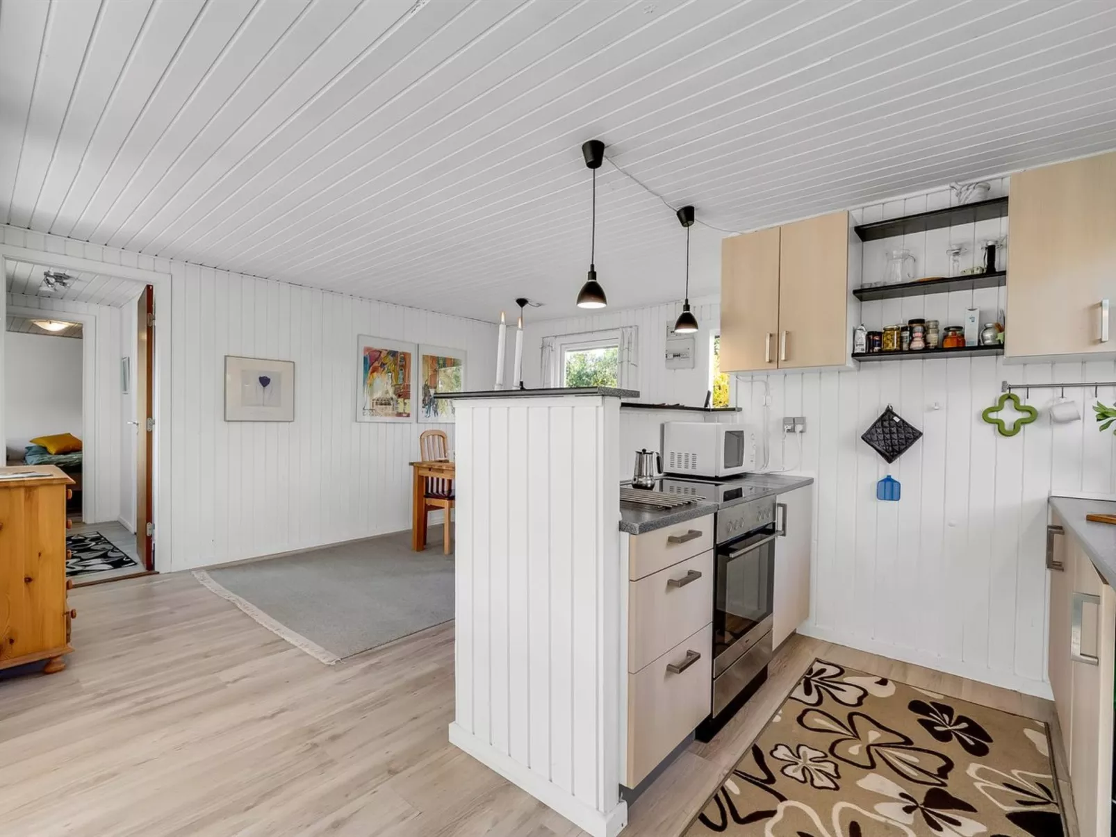 "Pirjo" - 350m to the fjord-Dedans