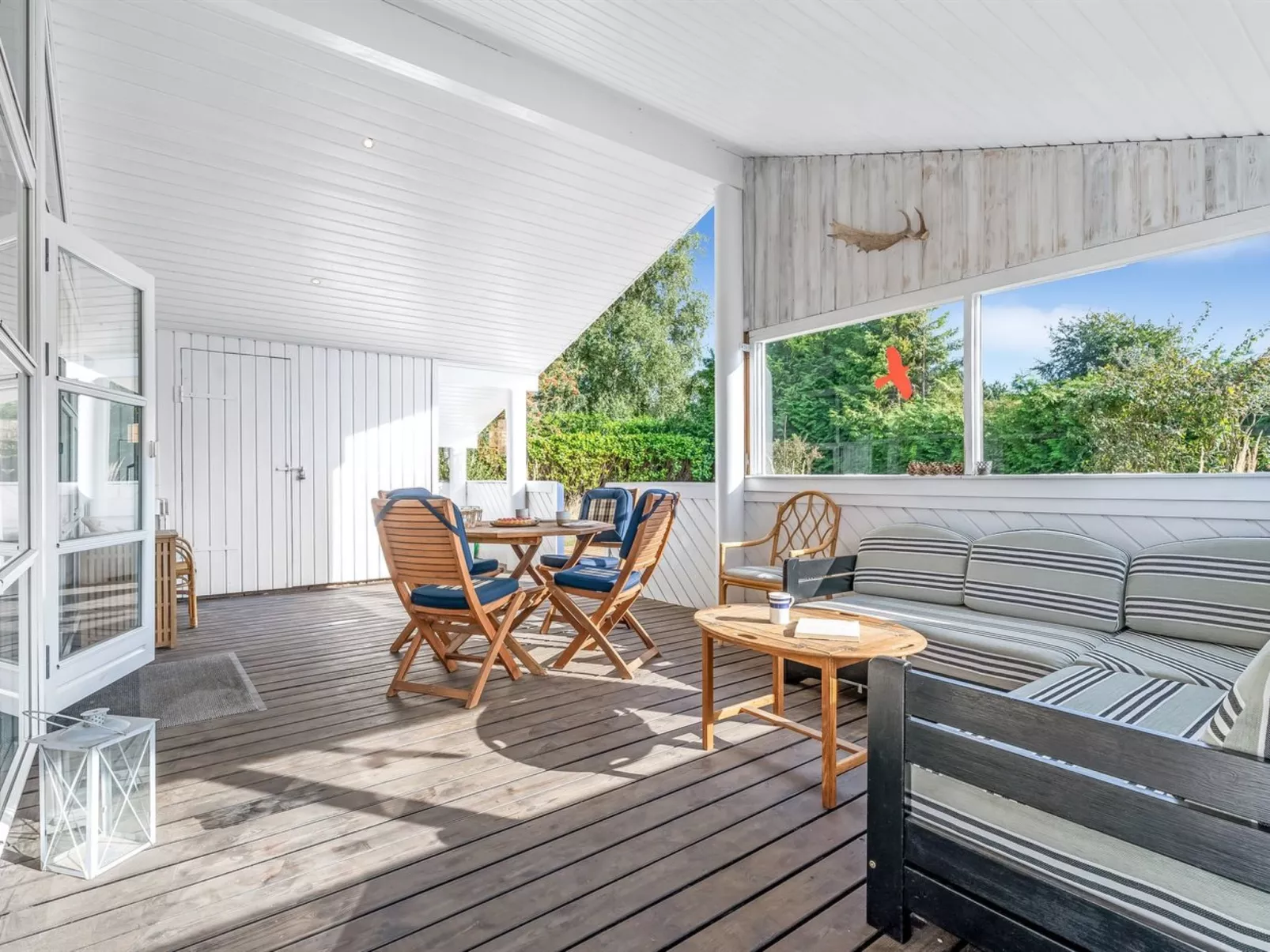 "Ion" - 250m from the sea-Outside