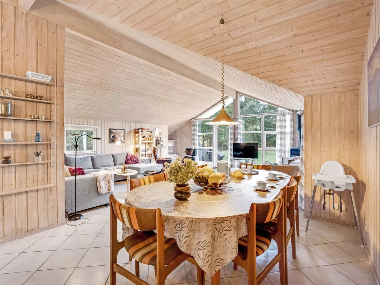 "Ayna" - 50m from the sea-Drinnen