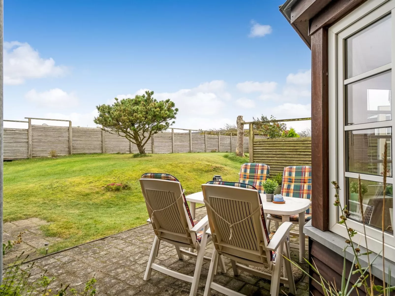 "Maelle" - 150m from the sea-Outside