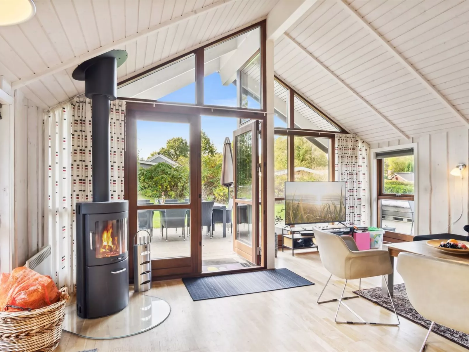 "Kaarina" - 250m from the sea-Drinnen