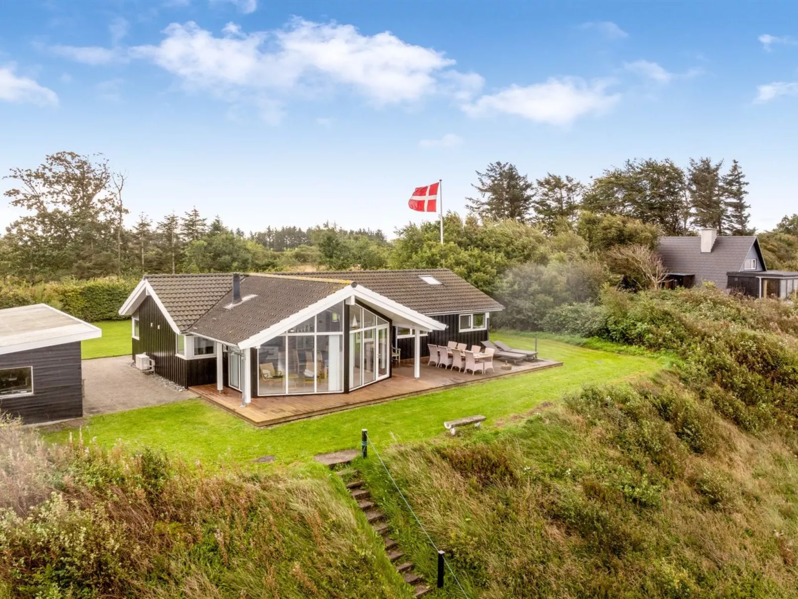 "Næwe" - 10m to the fjord-Draußen