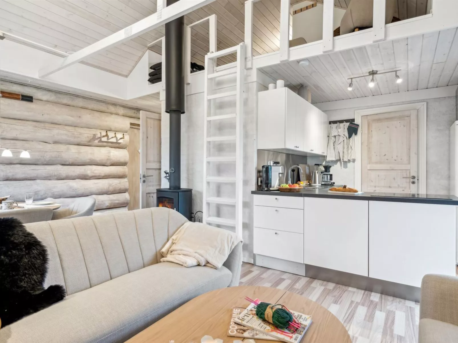 "Barni" - 7km from the sea-Dedans